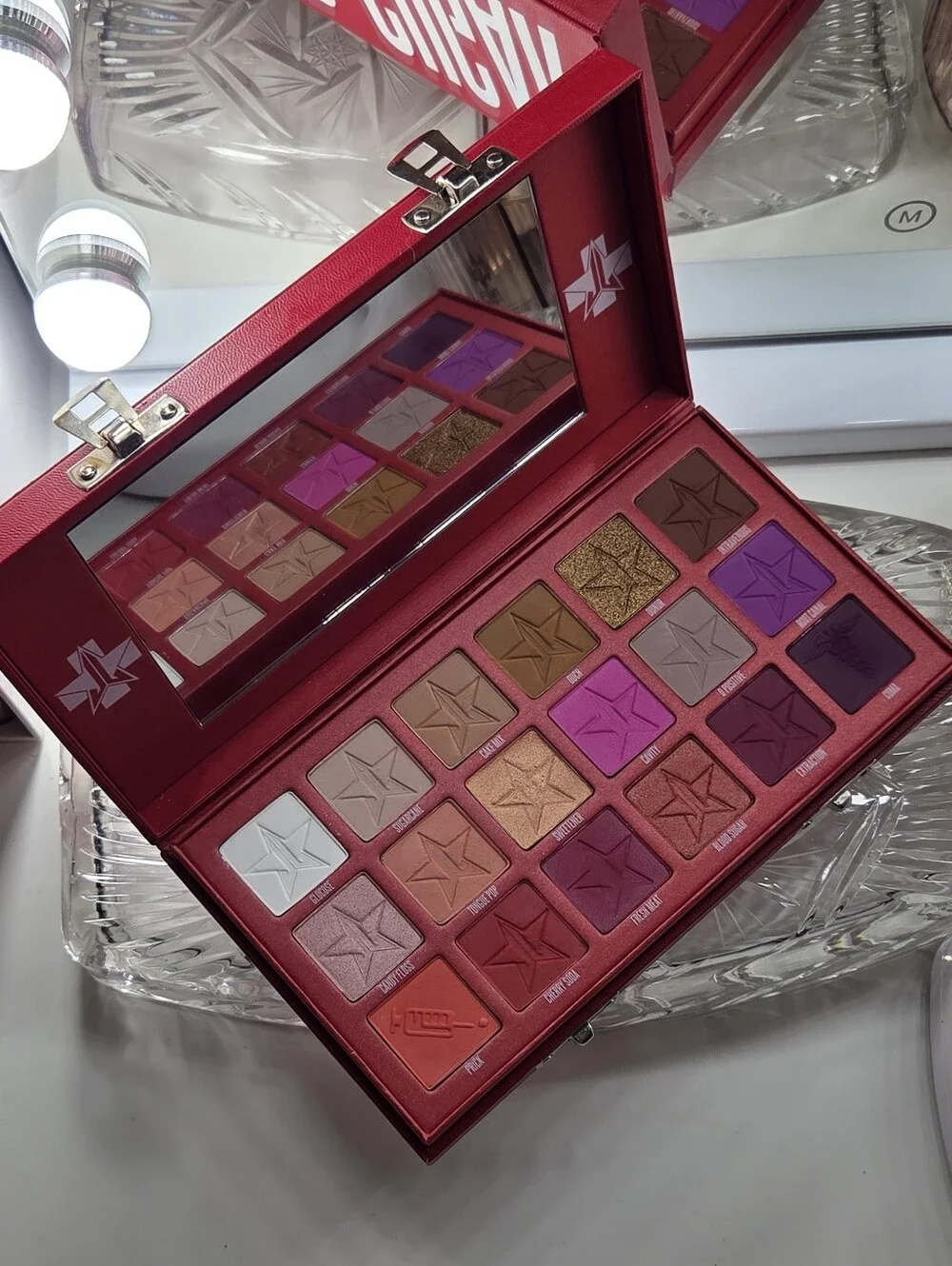 Jeffree Star Cosmetics Blood Sugar Eyeshadow Palette 18 Shades